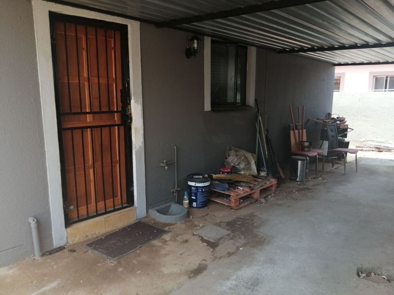 2 Bedroom House For Rent in The Orchards, Akasia - Photo 5
