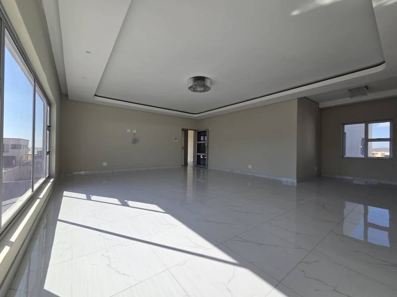Luxury House for sale in Academia Ext 1 - Photo 9