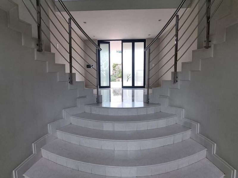 EXCLUSIVE CLUSTER IN PRIME LOCATION HURLINGHAM - Photo 4