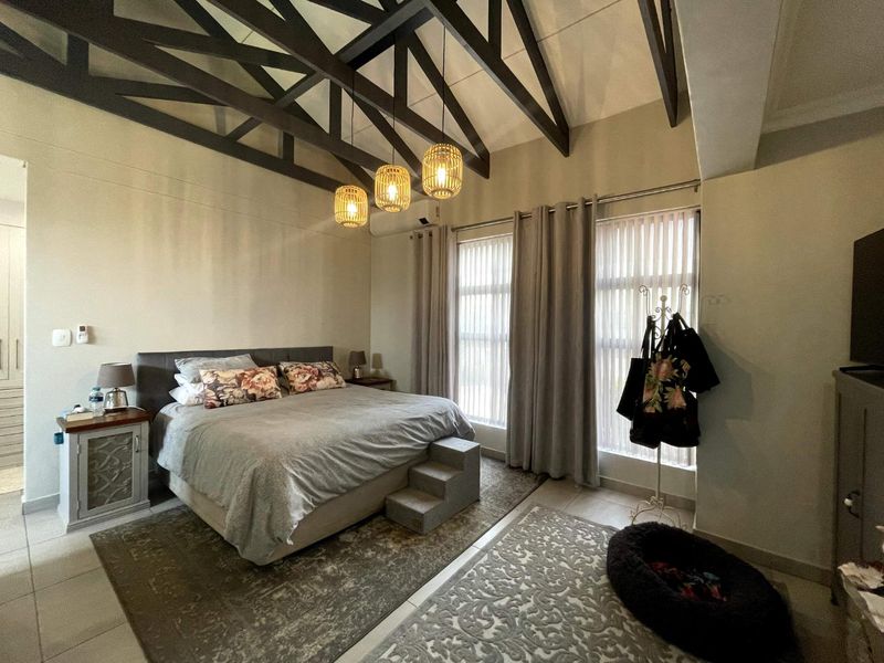 Midstream Meadows - Jewel of a home - Photo 10