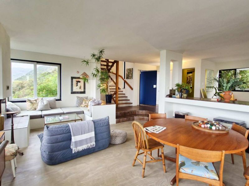 4-Bed Hillside Home with Natural Pool and Endless Ocean Views - Photo 7