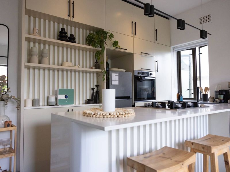Architecturally Renovated Garden Apartment in the Heart of Fish Hoek! - Photo 8