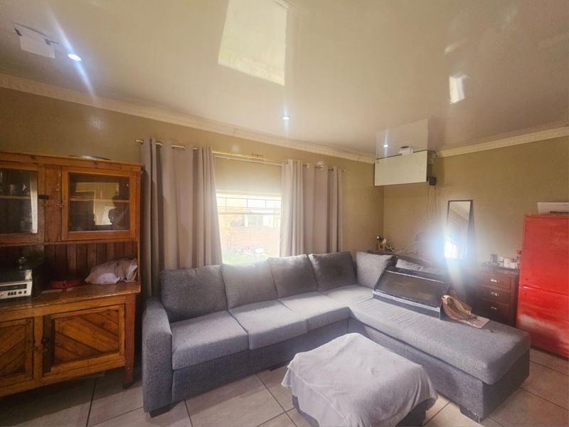 "Suburban Bliss: 3-bedroom home, Prime Location!" - Photo 7