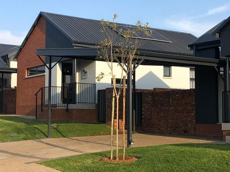 Modern Luxurious 3 Bedroom Home for Sale @ Baltimore Lifestyle Estate in Northriding - Photo 2