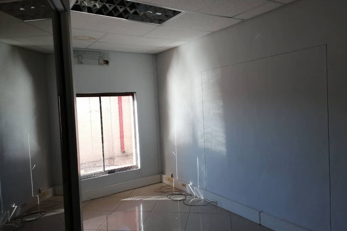 Office For Sale in Windhoek West - Photo 4