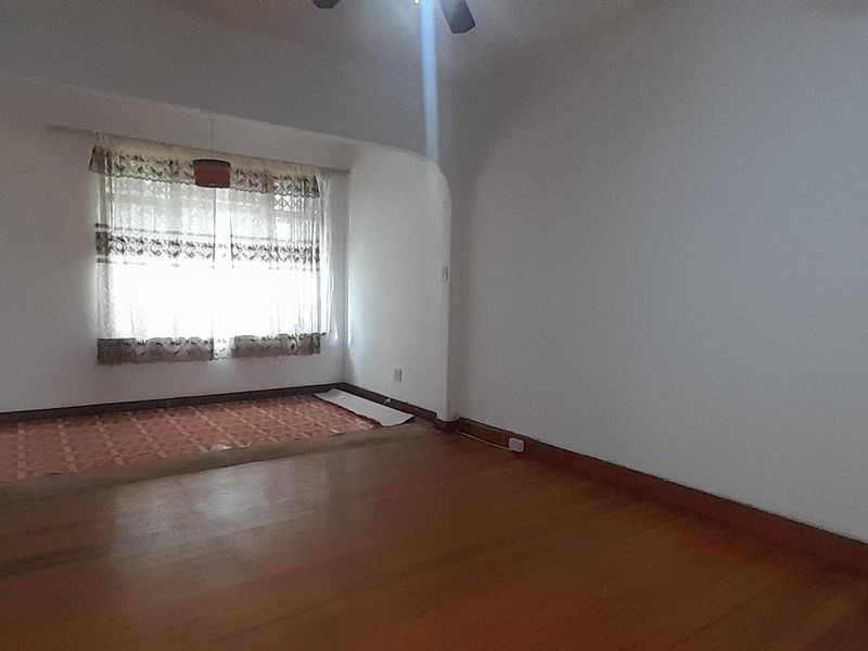 Prime Location 2.5 Bed Apartment – Near Shops & DUT - Photo 5