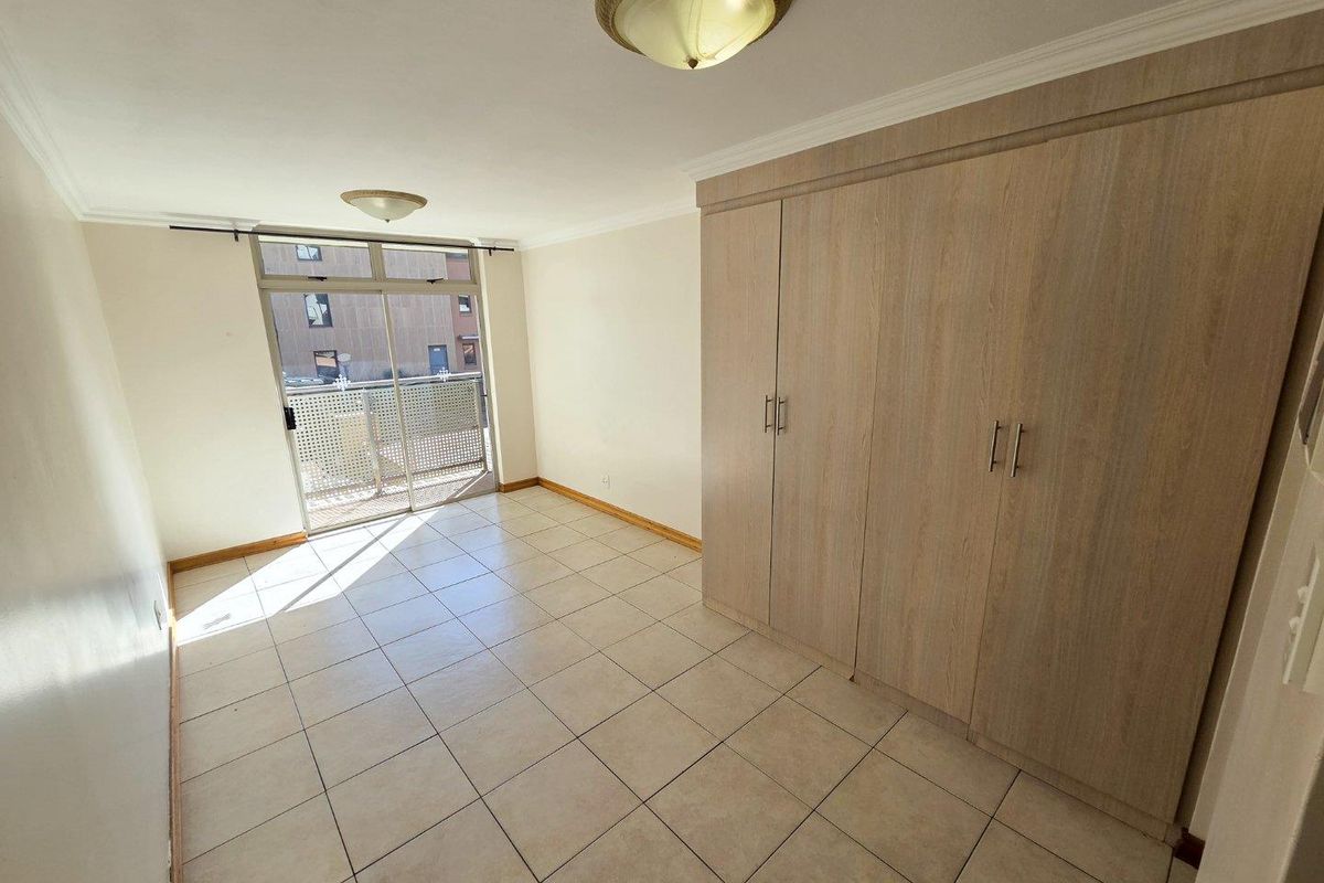 Bachelor Apartment available in Hillcrest - Photo 2