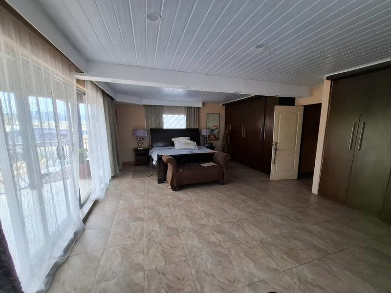 🏡 5-Bedroom Double Storey Freestanding House - Photo 7