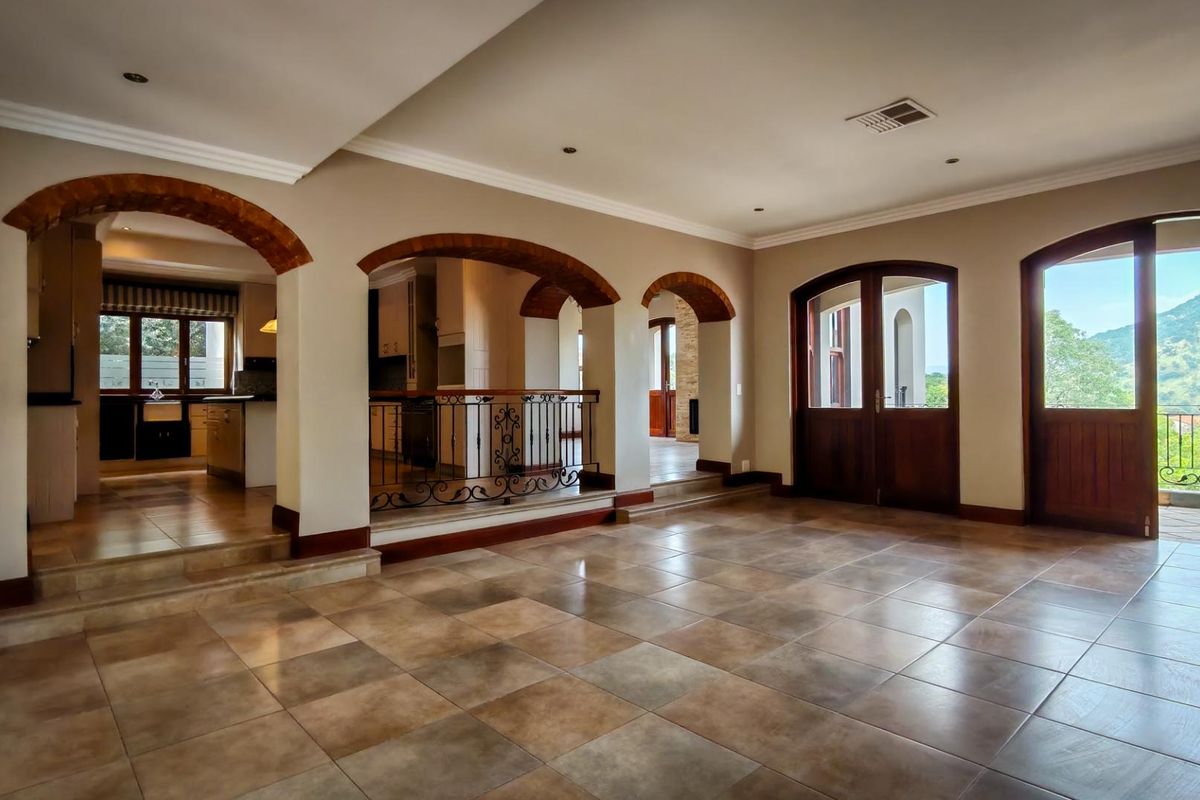 Magnificent residence with flatlet for sale in Estate D Afrique - Photo 4