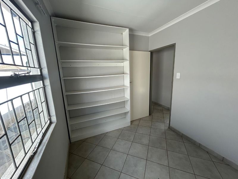 3 Bedroom house in Lotus gardens - Photo 9