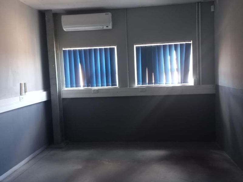 Versatile Commercial Space with Industrial Appeal in Richards Bay - Photo 3