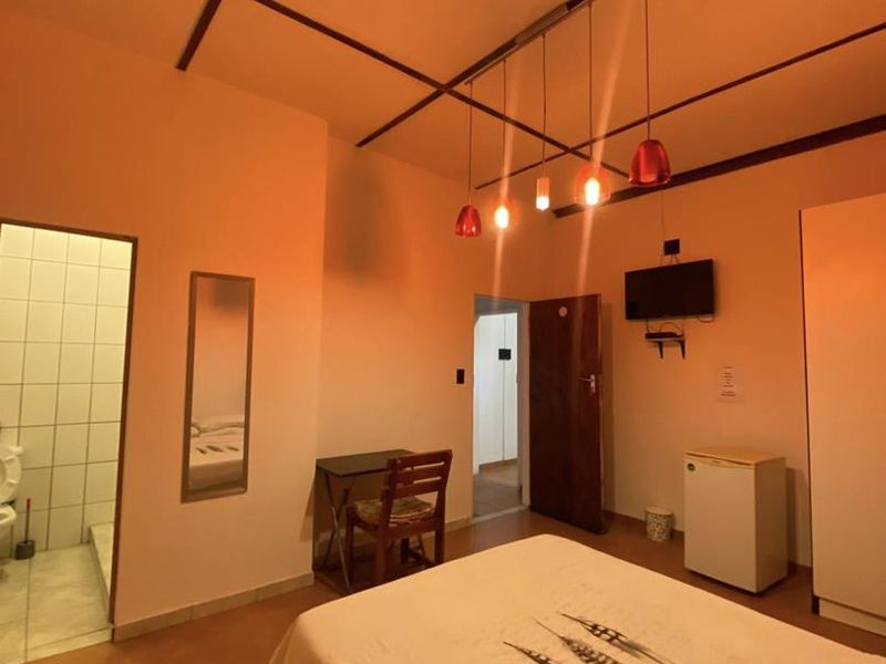 Fully Equipped Guesthouse | 16 Rooms | 2,000m2 Erf | Turn-Key & Fully Furnished - Photo 9