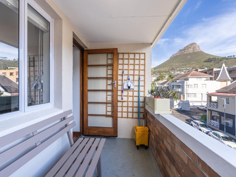 Fall in Love with Tamboerskloof – Cozy, Stylish & Perfectly Positioned - Photo 2