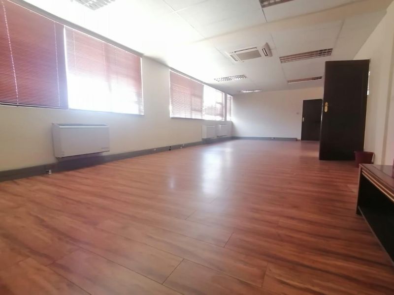Commercial Property for Sale in Windhoek Central - Photo 9