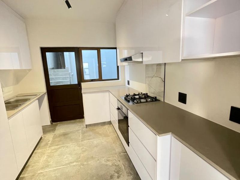 Hendra Estates - Exquisite Pet friendly 3 Bedroom Townhouse for Sale!! - Photo 7