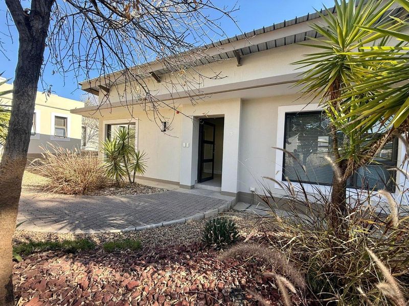 Office Space TO LET in Klein Windhoek - Photo 1