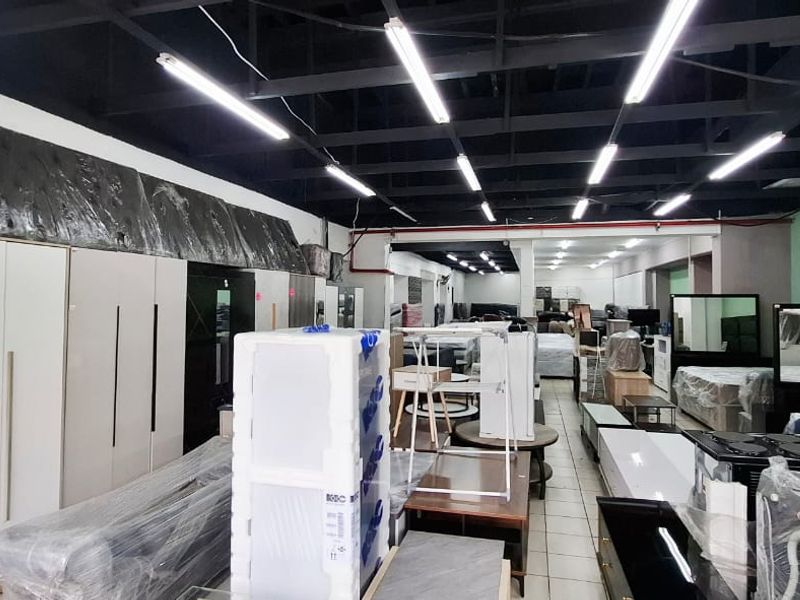 **Unlock Your Business Potential in a Prime Retail Space** - Photo 9