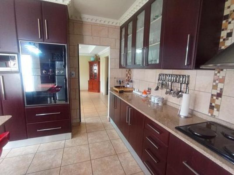 3 Bedroom Home for Sale in Mulbarton - Photo 7