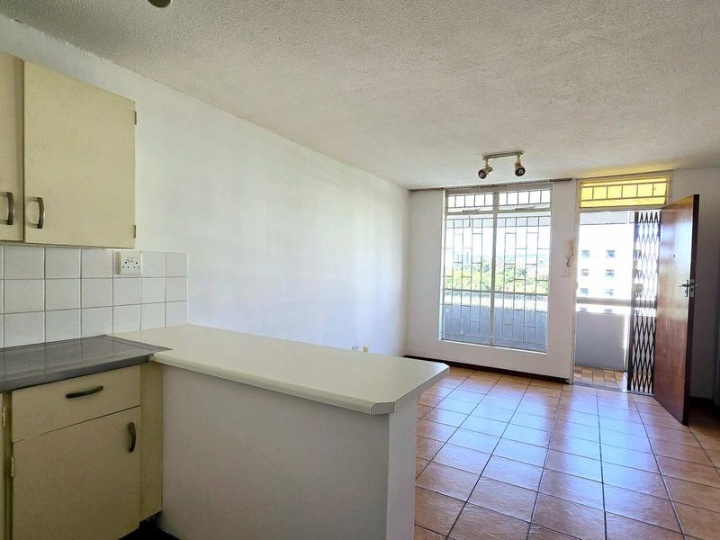 Convenient Living in the Heart of Hatfield - Photo 6