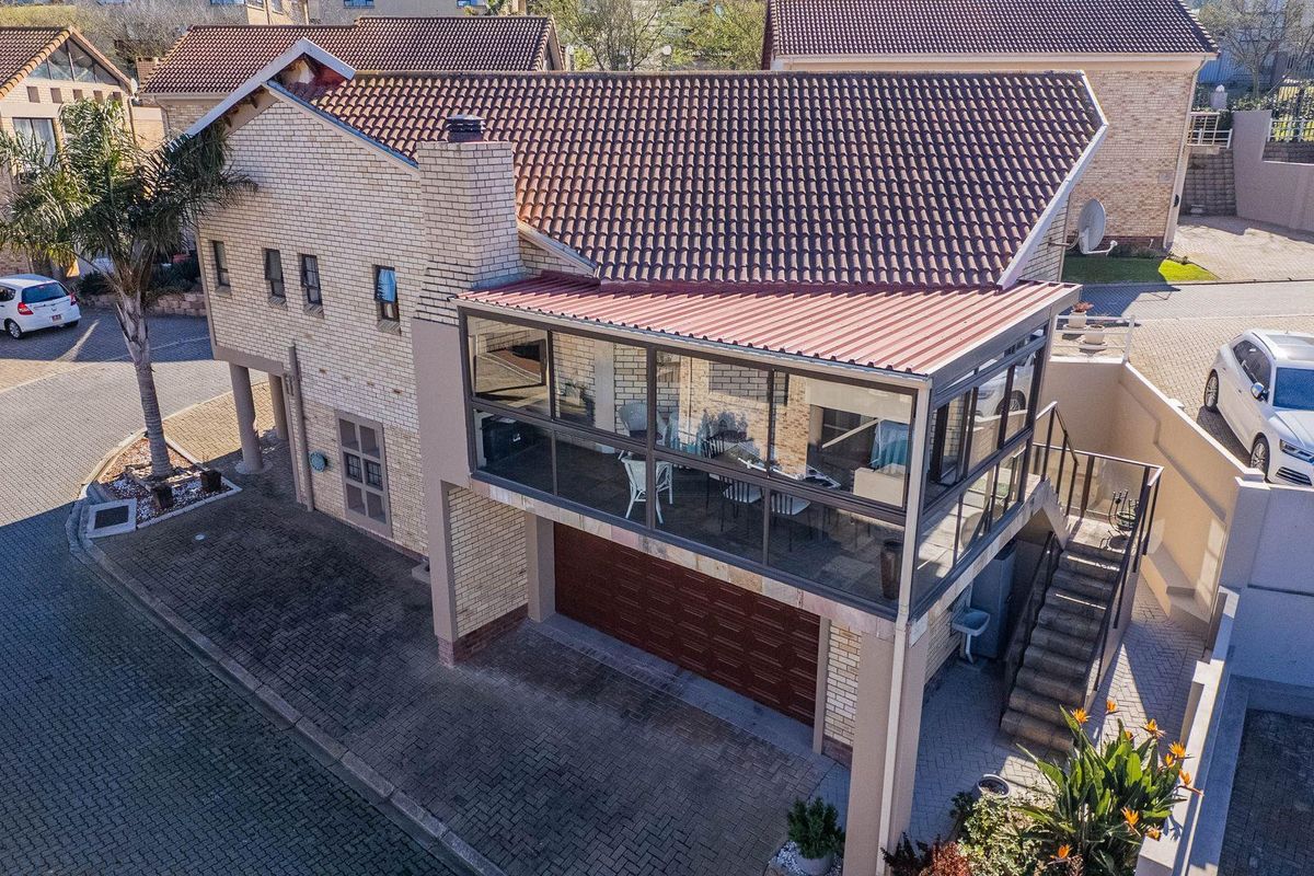 Charming sea view from your braai balcony! - Photo 4