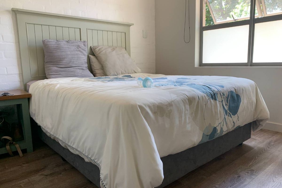 DELIGHTFUL TOWNHOUSE - Photo 4