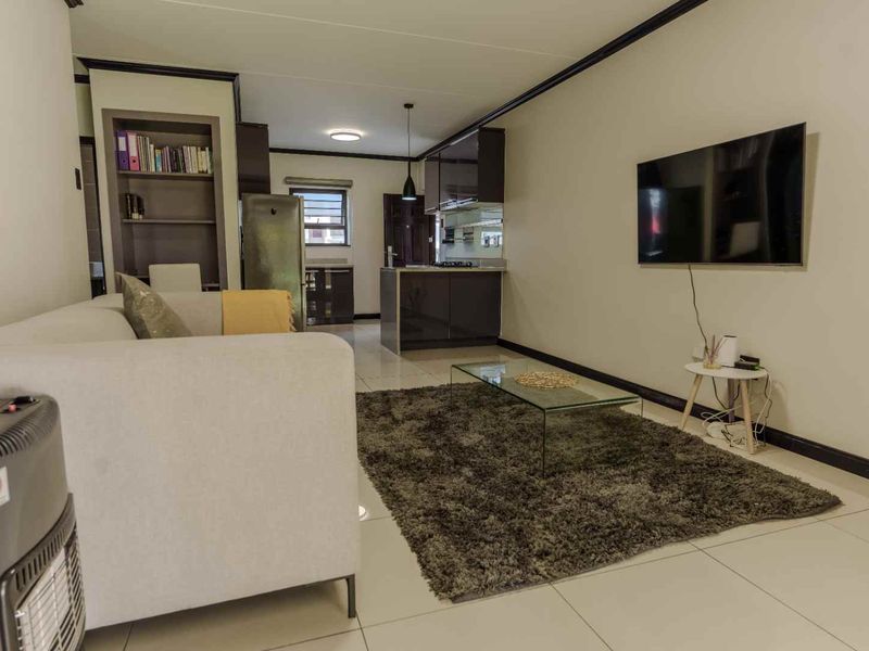 Modern 2Bedroom, 2Bathroom, Ground Floor Apartment, Private Garden - Photo 10