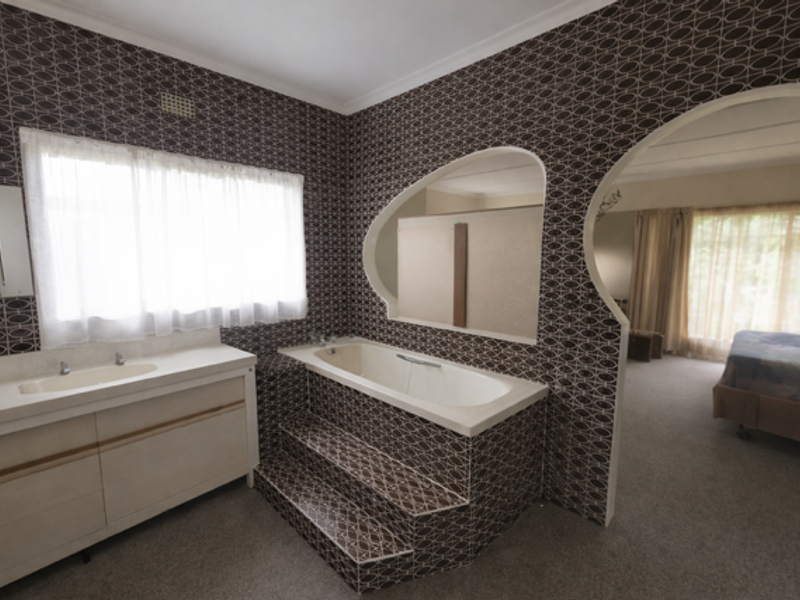 Spacious Family Living in Panorama - Photo 7