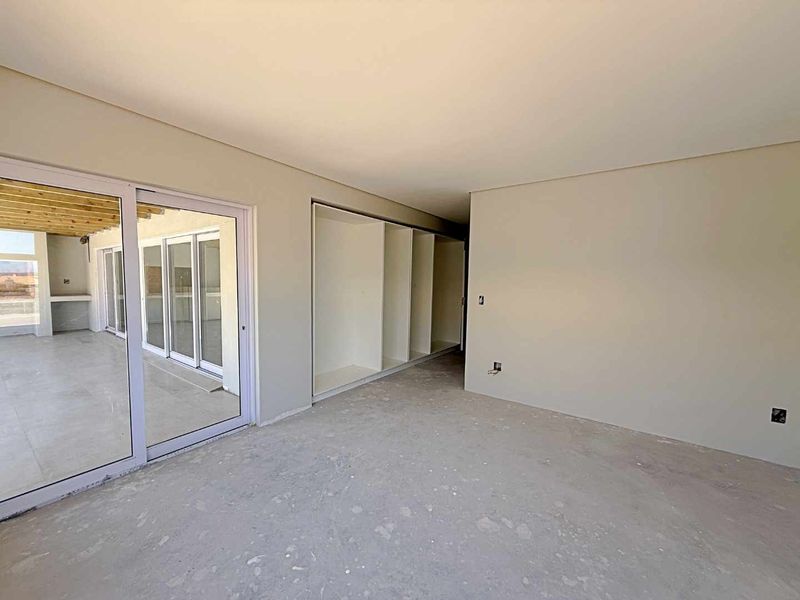 North-Facing Home in Langebaan Country Estate - Photo 10