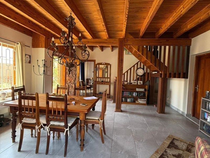 Large 4 bedroom family home - Photo 7