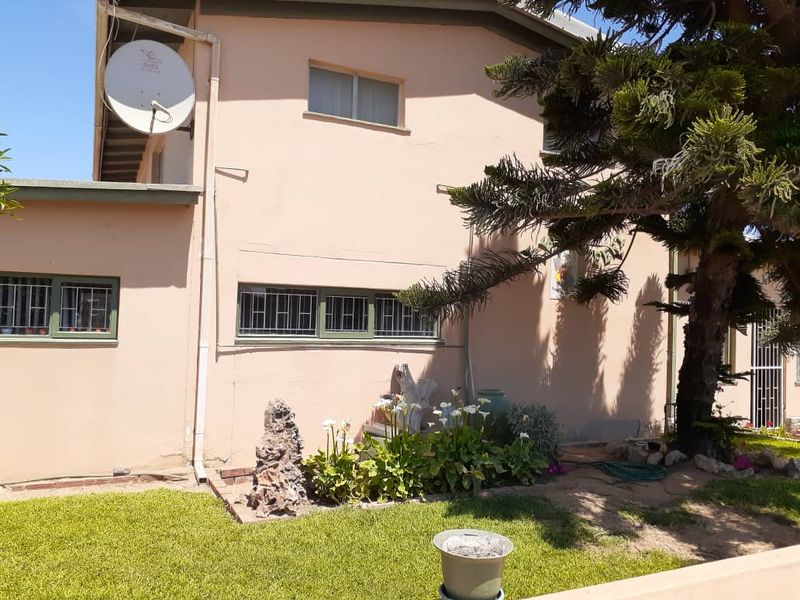 HOUSE WITH FLATLET FOR SALE IN HENTIES BAY - NAMIBIA - Photo 10
