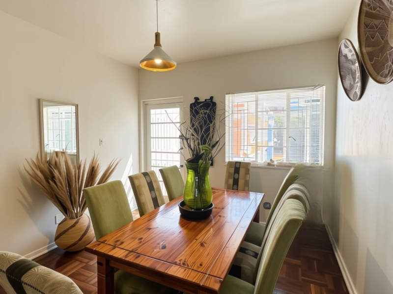 Prestigious Illovo Living – Spacious Apartment Just 1km from Rosebank - Photo 5