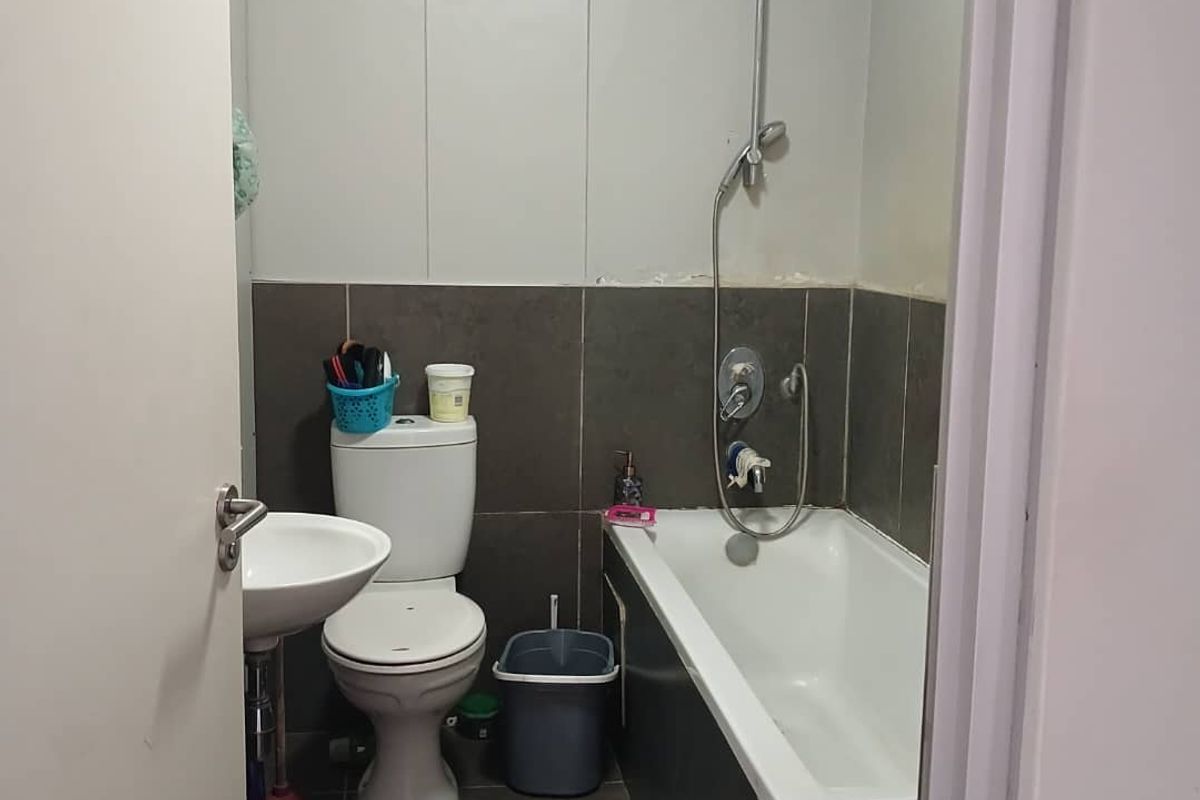 Invest Smartly: Riverport Corner Apartment Awaits! - Photo 5