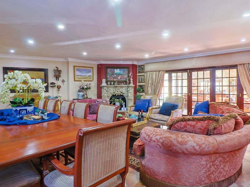 Alberante Security Estate Mansion! - Photo 7