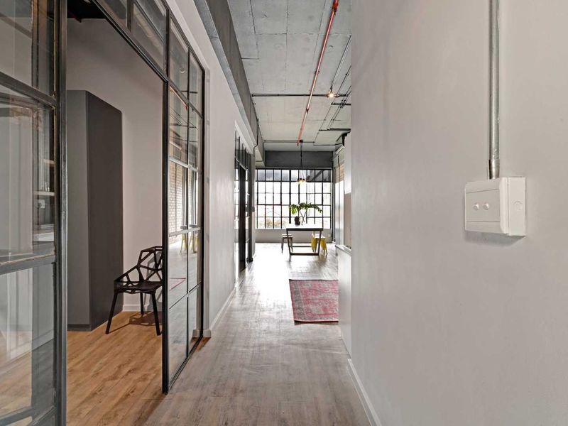 Apartment in Queens Park Studios - Photo 9
