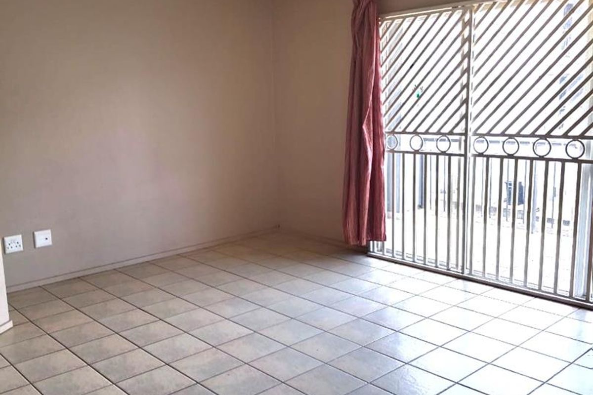 2 Bedroom Townhouse for Sale in Bardene - Photo 5