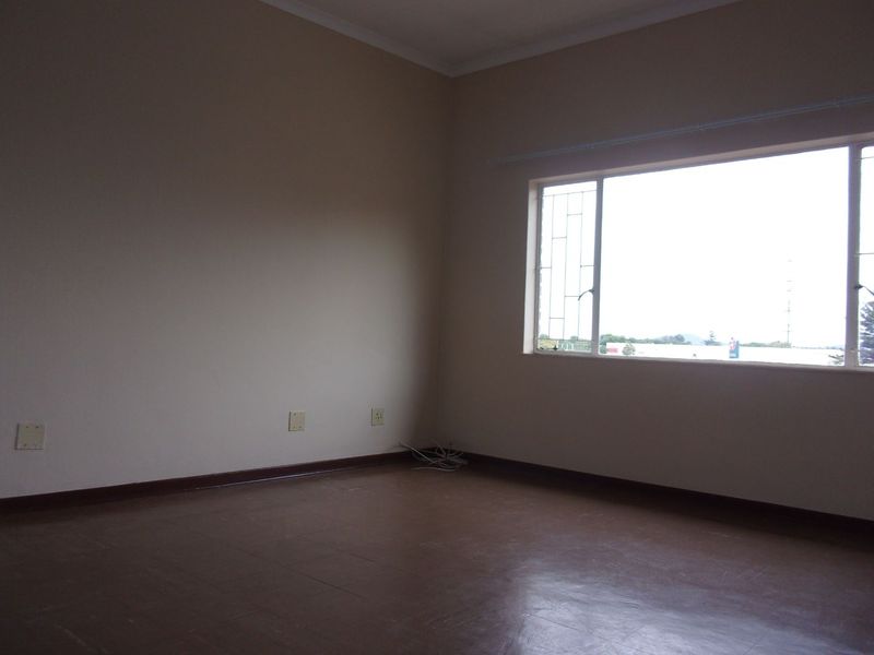 1 BEDROOM FLAT TO RENT IN PRETORIA NORTH - Photo 4