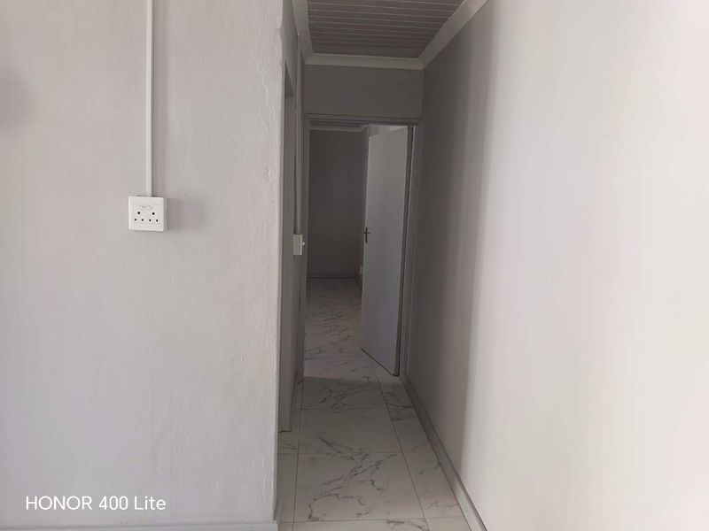 Spacious one bedroom flatlet to rent. - Photo 4