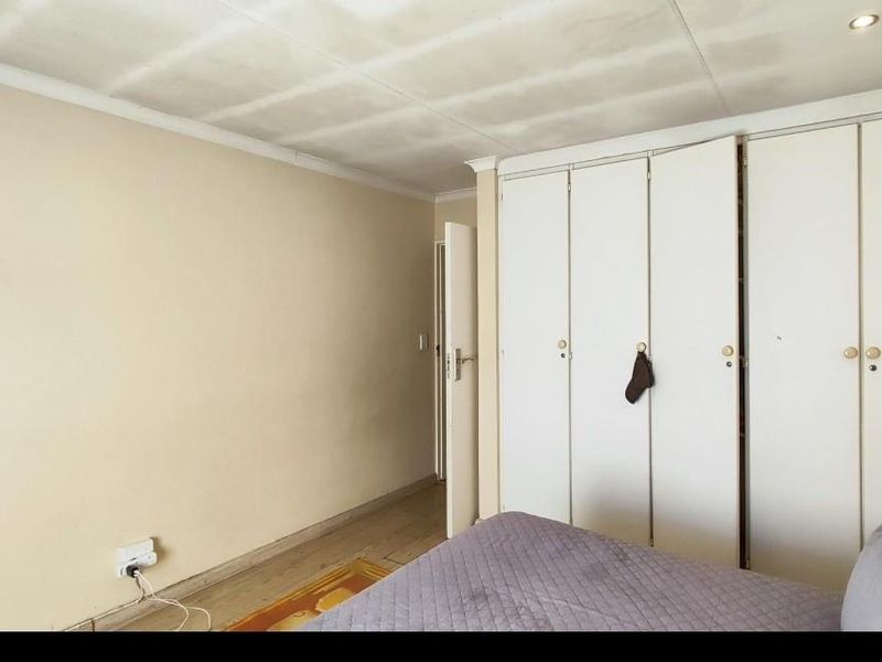 Simplex Townhouse for sale - Photo 10