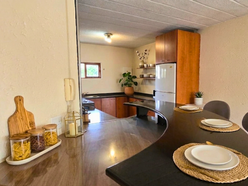 Modern 2-Bedroom Apartment in the Heart of Sandton - Photo 4