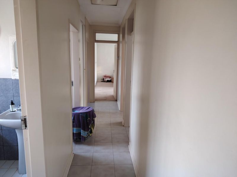 Charming 3-Bedroom Home in Sought-After Boomed-Off Area – Makenzie Park, Benoni - Photo 10