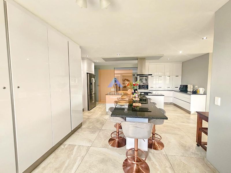 Exceptional Coastal Estate with Ocean & Park Views For Sale in Vineta, Swakopmund - Photo 5