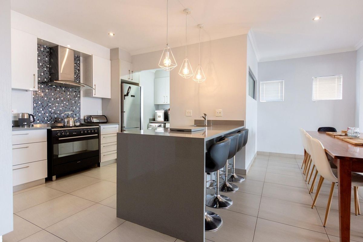 5 Bedroom House for sale in Calypso Beach Estate - Photo 4