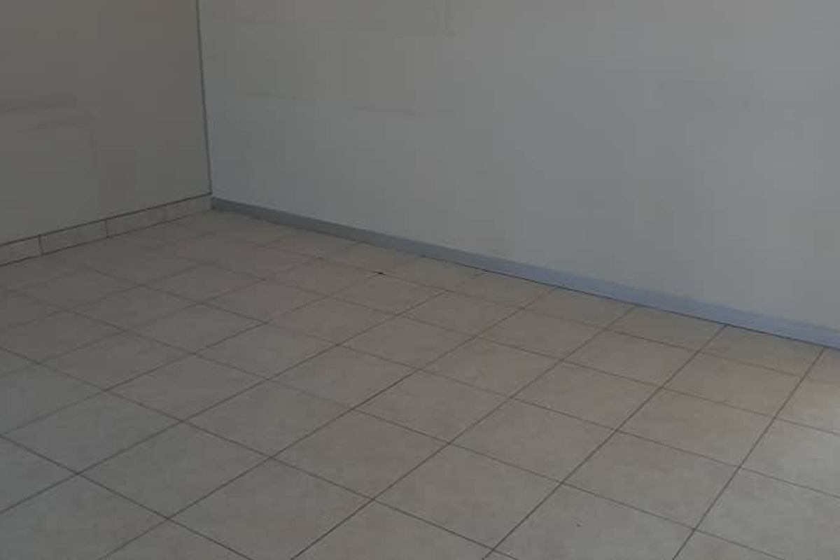 Medical Consulting Room or Office Unit - Photo 3
