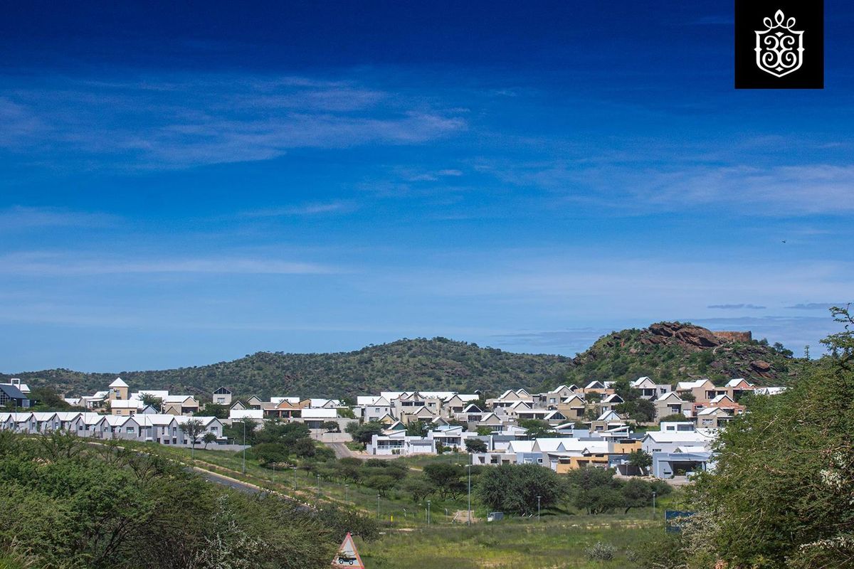 ATTENTION DEVELOPERS! Retirement Lifestyle or Gen Res vacant land - Photo 2