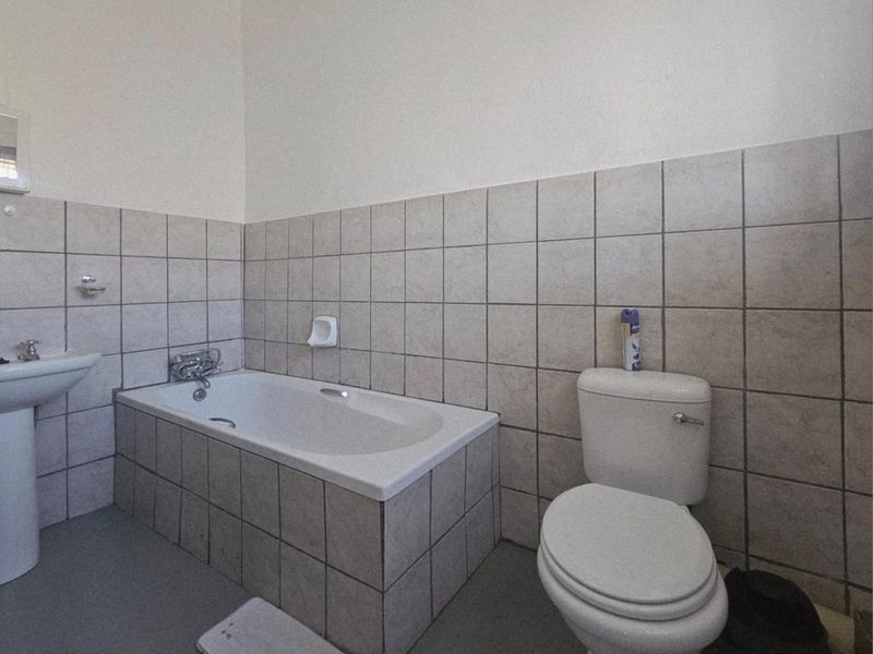 **Luxury 4-Star Guesthouse for Sale: A Prime Investment Opportunity** - Photo 7