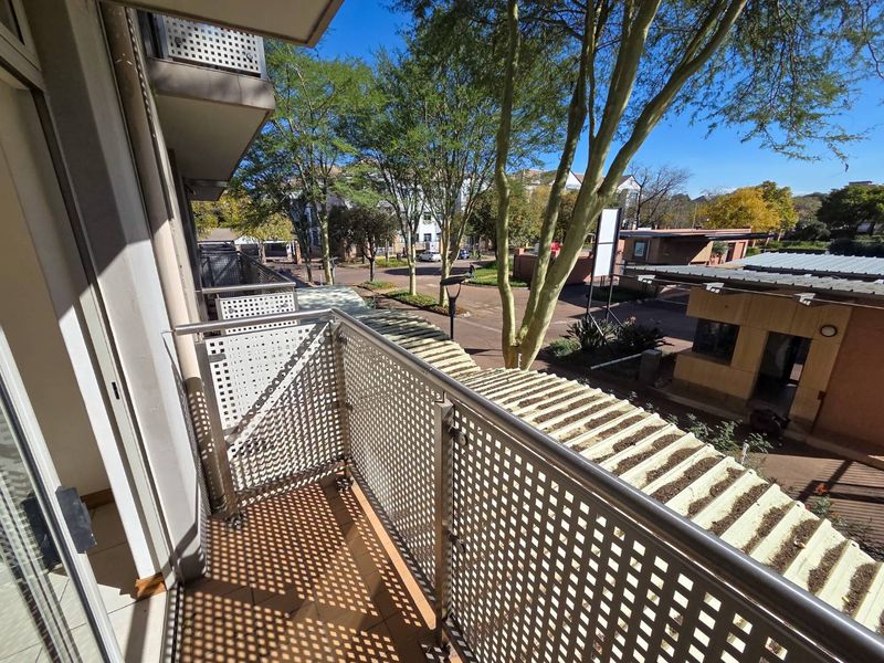 Bachelor Apartment available in Hillcrest - Photo 5