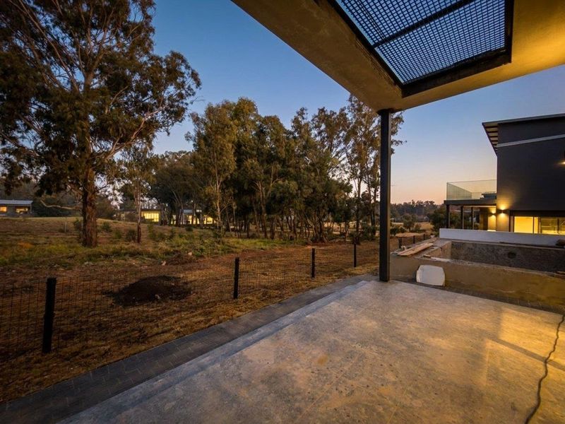 Brand New Golf Course Cluster home. Beautifully finished. Ready to welcome its very first owners. - Photo 6