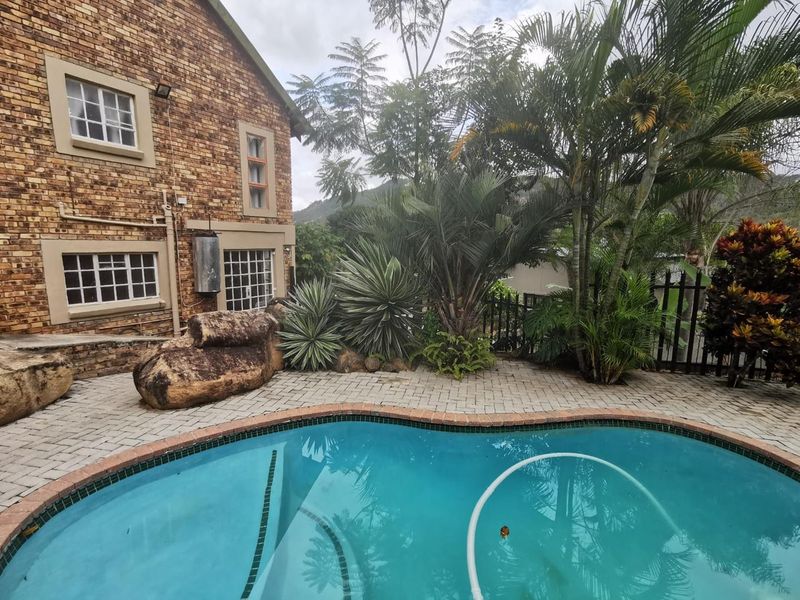 House with a view for sale - Photo 3