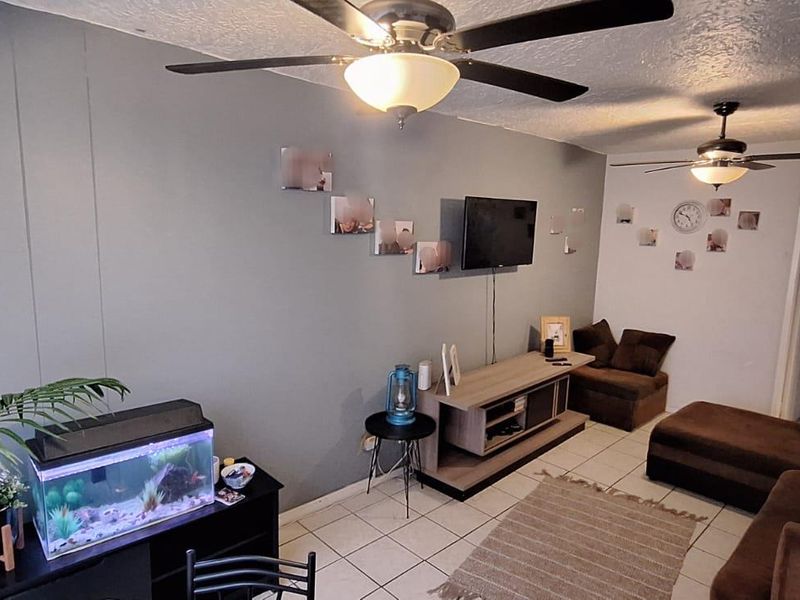Comfortable 1-Bedroom Apartment in Kilner Park - Photo 3