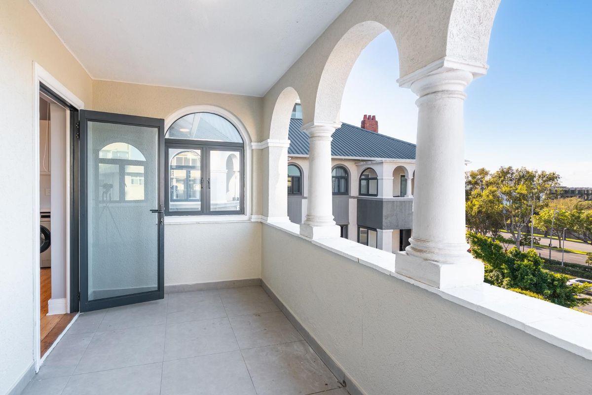 Stylish 2-Bedroom Apartment - PET FRIENDLY - AVAILABLE IMMEDIATELY - Photo 5
